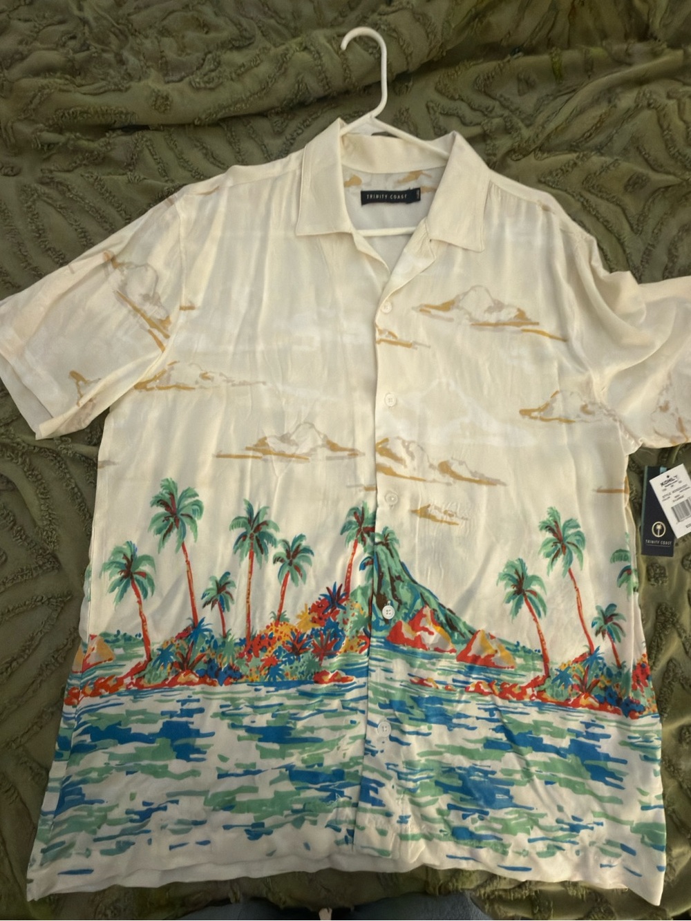 Trinity Coast Men’s XL Cream Hawaiian Palm-Print Camp Shirt